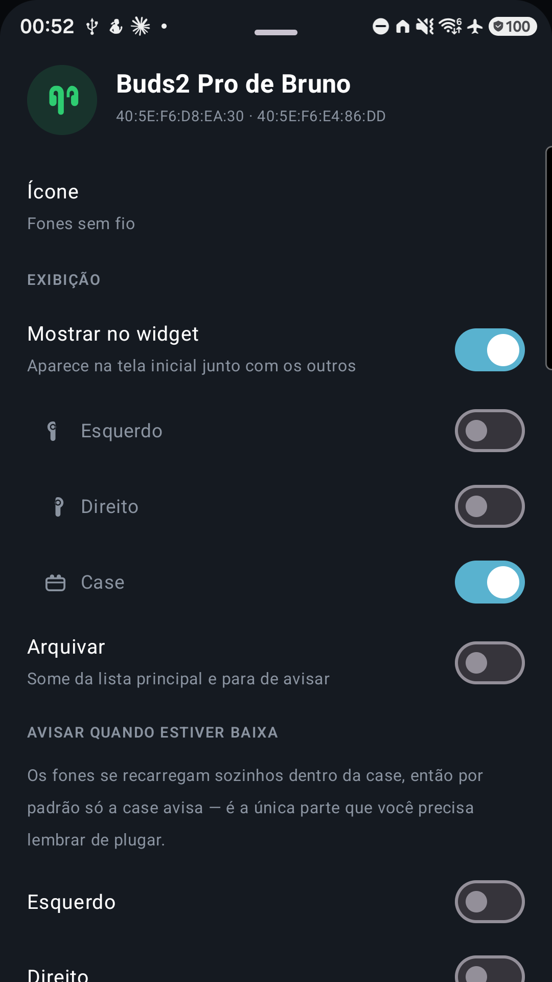 Tela de ajustes com o aviso de bateria baixa por componente